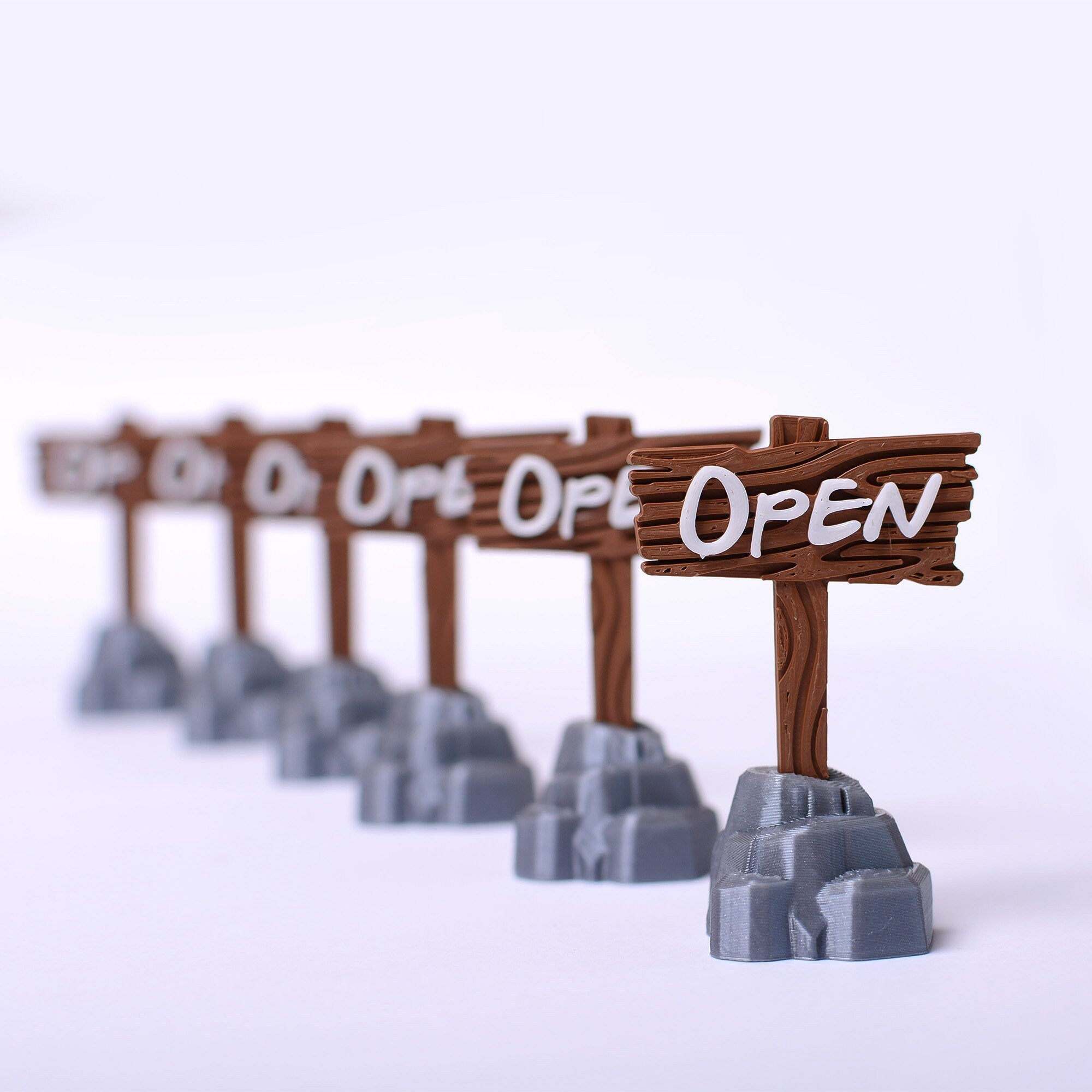 Everdell „Nyitva” táblák | 6 db – nem hivatalos kiegészítő